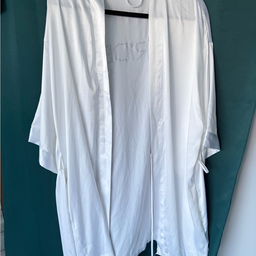 Victoria's Secret White Satin 'BRIDE' Rhinestone Robe - Picture 3 of 7